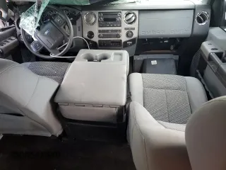 2013 Ford F-350 XL with VIN 1FT8W3CT4DEB71545, listed as a Copart auction lot 78707104 with 196,299 mi miles and Non repairable. Bid and sale history available at DreamBid. Image 8.