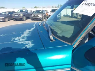 1993 Ford Ranger XLT z VIN 1FTCR15X4PPA89362, wystawiony jako IAAI lot #42482967 z przebiegiem 379 663 mil mil oraz . Historia ofert i sprzedaży dostępna na DreamBid. Obrazek 6.