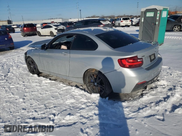 2016 BMW 2 Series M235i xDrive with VIN WBA1J9C50GV372199, listed as a Copart auction lot 87229084 with 0 mi miles and Salvage Title. Bid and sale history available at carsss.com. Image 2.