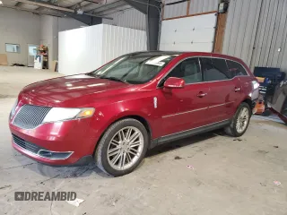 2013 Lincoln MKT EcoBoost z VIN 2LMHJ5AT5DBL52842, wystawiony jako Copart lot #55501095 z przebiegiem 173 423 mil mil oraz Szkoda całkowita • Salvage title. Historia ofert i sprzedaży dostępna na DreamBid. Obrazek 1.