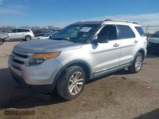 2011 Ford Explorer XLT with VIN 1FMHK8D87BGA34020, listed as a IAAI auction lot 41153477 with 174,367 mi miles. Bid and sale history available at carsss.com. Image 16.
