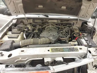 2005 Ford Ranger XL with VIN 1FTZR15E85PA45404, listed as a IAAI auction lot 41542137 with 1 mi miles. Bid and sale history available at carsss.com. Image 10.