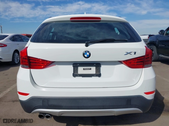 2014 BMW X1 sDrive28i with VIN WBAVM1C52EVW52505, listed as a IAAI auction lot 41625122 with 44,684 mi miles. Bid and sale history available at carsss.com. Image 16.