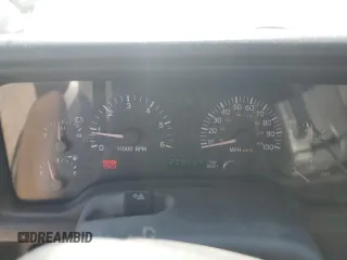 2001 Jeep Cherokee Sport z VIN 1J4FF58S61L540796, wystawiony jako Copart lot #62384895 z przebiegiem 209 294 mil mil oraz Czysty tytuł • Clean title. Historia ofert i sprzedaży dostępna na DreamBid. Obrazek 9.