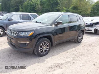2017 Jeep Compass Latitude with VIN 3C4NJDBBXHT616909, listed as a IAAI auction lot 42457501 with 110,326 mi miles and . Bid and sale history available at DreamBid. Image 2.