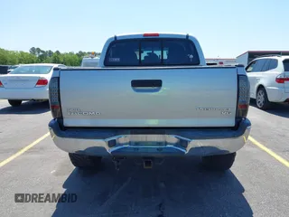 2013 Toyota Tacoma PreRunner z VIN 5TFJU4GN6DX032952, wystawiony jako IAAI lot #42001014 z przebiegiem 152 755 mil mil oraz . Historia ofert i sprzedaży dostępna na DreamBid. Obrazek 16.