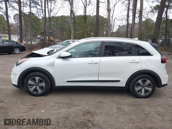 2018 Kia Niro LX with VIN KNDCB3LC5J5204859, listed as a IAAI auction lot 41800970 with 131,040 mi miles. Bid and sale history available at carsss.com. Image 14.