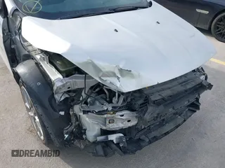 2014 Ford Escape SE с VIN 1FMCU0GX1EUE39109, выставлен на аукционе IAAI как лот 38663532 с пробегом 90 645 миль миль и . История ставок и продаж доступна на DreamBid. Изображение 6.