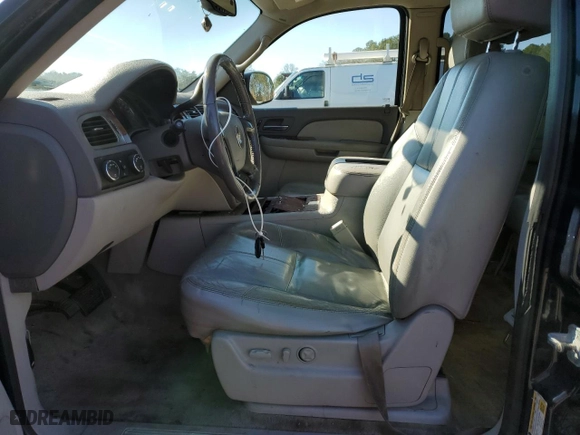 2007 Chevrolet Suburban LTZ with VIN 1GNFK16347J256505, listed as a Copart auction lot 45128085 with 219,475 mi miles and Clean Title. Bid and sale history available at carsss.com. Image 7.