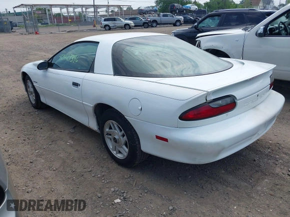 1994 Chevrolet Camaro z VIN 2G1FP22S5R2173095, wystawiony jako IAAI lot #42427396 z przebiegiem 95 713 mil mil oraz . Historia ofert i sprzedaży dostępna na DreamBid. Obrazek 3.