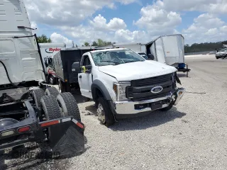 2019 Ford F-550 XL with VIN 1FDUF5GT2KDA27270, listed as a Copart auction lot 72002734 with 77,844 mi miles and Non Repairable. Bid and sale history available at carsss.com. Image 4.