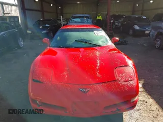 2000 Chevrolet Corvette with VIN 1G1YY22G2Y5118656, listed as a IAAI auction lot 41325356 with 179,963 mi miles. Bid and sale history available at carsss.com. Image 12.
