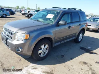 2012 Ford Escape XLT with VIN 1FMCU0D72CKC85247, listed as a IAAI auction lot 41986998 with 176,092 mi miles. Bid and sale history available at carsss.com. Image 2.