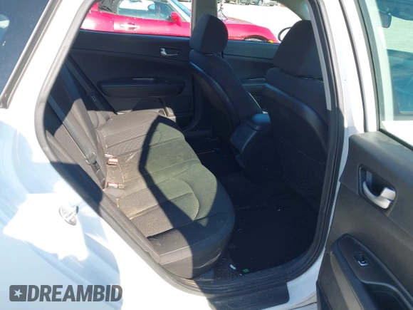 2020 Kia Optima SE with VIN 5XXGT4L31LG380634, listed as a IAAI auction lot 42331022 with 103,718 mi miles and . Bid and sale history available at DreamBid. Image 8.