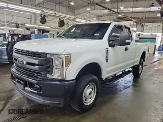 2019 Ford F-250 XL with VIN 1FT7X2B60KED15782, listed as a IAAI auction lot 42840321 with 119,106 mi miles and . Bid and sale history available at DreamBid. Image 25.
