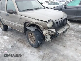 2004 Jeep Liberty Limited z VIN 1J4GL58K74W249983, wystawiony jako IAAI lot #41546908 z przebiegiem 138 075 mil mil oraz . Historia ofert i sprzedaży dostępna na DreamBid. Obrazek 13.