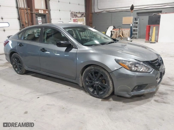 2018 Nissan Altima 2.5 SV with VIN 1N4AL3AP5JC470135, listed as a IAAI auction lot 41801045 with 122,452 mi miles. Bid and sale history available at carsss.com. Image 1.