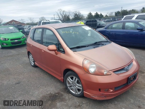 2007 Honda Fit Sport with VIN JHMGD38607S068566, listed as a IAAI auction lot 41952423 with 271,140 mi miles. Bid and sale history available at carsss.com. Image 1.