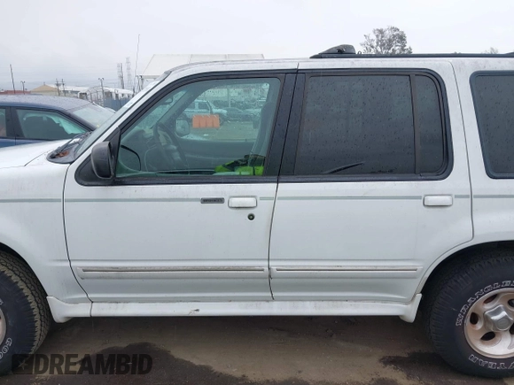 1998 Ford Explorer XL z VIN 1FMZU32E9WZA44004, wystawiony jako IAAI lot #41720181 z przebiegiem 137 267 mil mil oraz . Historia ofert i sprzedaży dostępna na DreamBid. Obrazek 14.