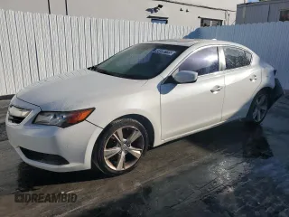 2015 Acura ILX with VIN 19VDE1F3XFE008626, listed as a Copart auction lot 44698115 with 142,023 mi miles and Clean Title. Bid and sale history available at carsss.com. Image 1.