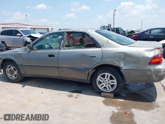 1997 Lexus ES 300 z VIN JT8BF22G8V5004366, wystawiony jako IAAI lot #42298289 z przebiegiem 376 934 mil mil oraz . Historia ofert i sprzedaży dostępna na DreamBid. Obrazek 15.