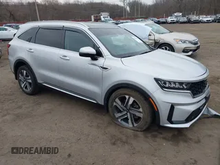2023 Kia Sorento EX z VIN KNDRHDLG6P5131155, wystawiony jako IAAI lot #41786514 z przebiegiem 41 421 mil mil oraz . Historia ofert i sprzedaży dostępna na DreamBid. Obrazek 1.