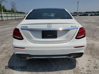 2017 Mercedes-Benz E 300 Luxury with VIN WDDZF4KB2HA061308, listed as a Copart auction lot 60214295 with 97,317 mi miles and Salvage title. Bid and sale history available at DreamBid. Image 6.