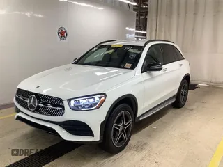 2021 Mercedes-Benz GLC 300 z VIN W1N0G8EB1MV300510, wystawiony jako IAAI lot #41970630 z przebiegiem 40 722 mil mil oraz . Historia ofert i sprzedaży dostępna na DreamBid. Obrazek 27.