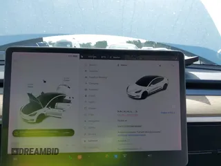 2021 Tesla Model 3 Performance z VIN 5YJ3E1EC5MF984891, wystawiony jako IAAI lot #42071151 z przebiegiem 72 883 mil mil oraz . Historia ofert i sprzedaży dostępna na DreamBid. Obrazek 7.