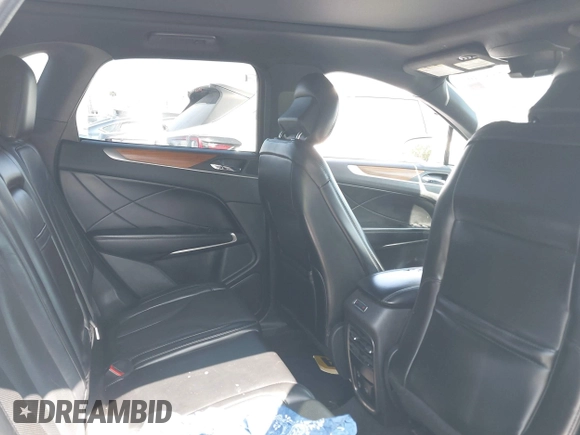 2019 Lincoln MKC Reserve with VIN 5LMCJ3D97KUL44398, listed as a IAAI auction lot 42513739 with 106,078 mi miles and . Bid and sale history available at DreamBid. Image 8.