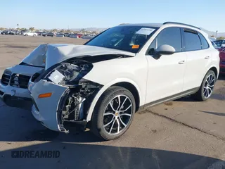 2020 Porsche Cayenne z VIN WP1AA2AY0LDA05728, wystawiony jako IAAI lot #41485296 z przebiegiem Nie podano mil oraz . Historia ofert i sprzedaży dostępna na DreamBid. Obrazek 16.