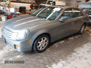 2005 Cadillac CTS z VIN 1G6DP567750131547, wystawiony jako IAAI lot #42525601 z przebiegiem 68 944 mil mil oraz . Historia ofert i sprzedaży dostępna na DreamBid. Obrazek 2.
