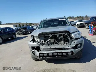 2020 Toyota Tacoma 4WD SR5 with VIN 3TMCZ5AN0LM358419, listed as a Copart auction lot 49226745 with 60,021 mi miles and Salvage Title. Bid and sale history available at carsss.com. Image 11.