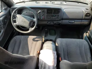2000 Dodge Dakota Sport with VIN 1B7GG2AN1YS699073, listed as a Copart auction lot 70782284 with 141,876 mi miles and Salvage Title. Bid and sale history available at carsss.com. Image 8.