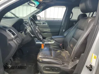 2013 Ford Explorer XLT z VIN 1FM5K7D99DGB05114, wystawiony jako Copart lot #57299235 z przebiegiem 121 950 mil mil oraz Szkoda całkowita • Salvage title. Historia ofert i sprzedaży dostępna na DreamBid. Obrazek 7.