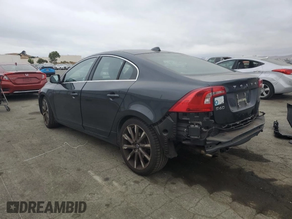 2015 Volvo S60 T5 Drive-E Premier with VIN YV126MFK6F1352357, listed as a Copart auction lot 70982193 with 31,445 mi miles. Bid and sale history available at carsss.com. Image 2.