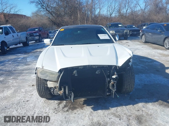 2013 Dodge Charger RT with VIN 2C3CDXCT6DH682260, listed as a IAAI auction lot 41416907 with 110,056 mi miles. Bid and sale history available at carsss.com. Image 13.