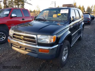 1998 Toyota 4Runner Limited with VIN JT3HN87RXW0188465, listed as a IAAI auction lot 41372608 with 253,778 mi miles. Bid and sale history available at carsss.com. Image 17.