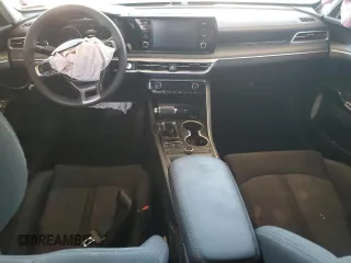2024 Kia K5 LXS z VIN 5XXG14J26RG233024, wystawiony jako Copart lot #57475015 z przebiegiem 58 645 mil mil oraz Czysty tytuł • Clean title. Historia ofert i sprzedaży dostępna na DreamBid. Obrazek 8.
