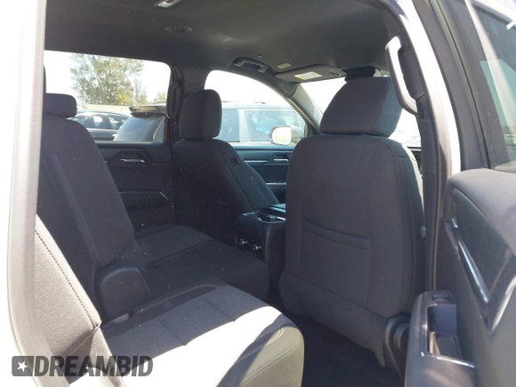 2025 GMC Acadia AWD Elevation z VIN 1GKENNRS9SJ216827, wystawiony jako IAAI lot #42408304 z przebiegiem 6 359 mil mil oraz . Historia ofert i sprzedaży dostępna na DreamBid. Obrazek 8.