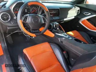 2018 Chevrolet Camaro 2LT with VIN 1G1FD1RSXJ0161054, listed as a Copart auction lot 43664293 with 24,817 mi miles. Bid and sale history available at carsss.com. Image 8.