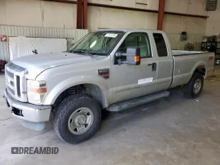 2008 Ford F-250 XL with VIN 1FTSX21RX8EC42984, listed as a Copart auction lot 57815155 with 206,766 mi miles and Salvage title. Bid and sale history available at DreamBid. Image 1.