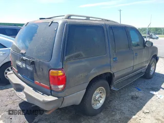 1998 Mercury Mountaineer z VIN 4M2ZU52E9WUJ40013, wystawiony jako IAAI lot #42560709 z przebiegiem 165 807 mil mil oraz . Historia ofert i sprzedaży dostępna na DreamBid. Obrazek 4.