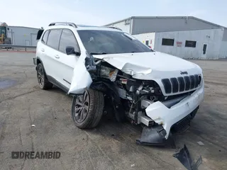 2021 Jeep Cherokee Latitude Lux with VIN 1C4PJMMX6MD148808, listed as a IAAI auction lot 41840146 with 34,155 mi miles and . Bid and sale history available at carsss.com. Image 1.