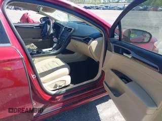 2016 Ford Fusion SE with VIN 3FA6P0HD8GR376622, listed as a IAAI auction lot 41443807 with 125,385 mi miles. Bid and sale history available at carsss.com. Image 5.