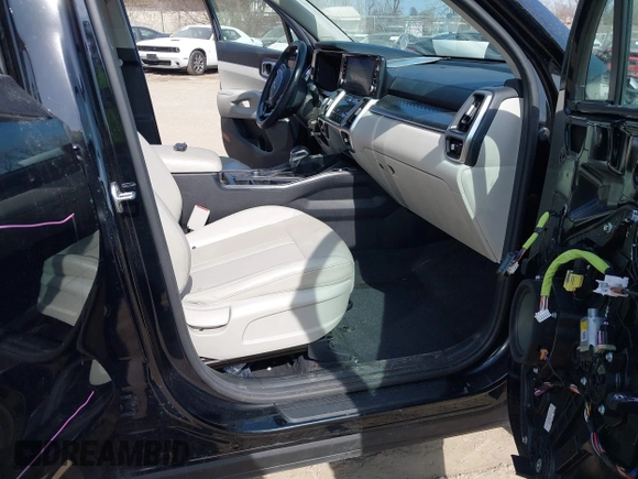 2022 Kia Sorento S with VIN 5XYRL4LC6NG084726, listed as a IAAI auction lot 41798740 with 47,626 mi miles. Bid and sale history available at carsss.com. Image 5.