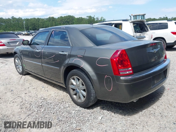 2008 Chrysler 300 C Hemi z VIN 2C3KA63H78H119766, wystawiony jako IAAI lot #42183222 z przebiegiem 149 245 mil mil oraz . Historia ofert i sprzedaży dostępna na DreamBid. Obrazek 3.