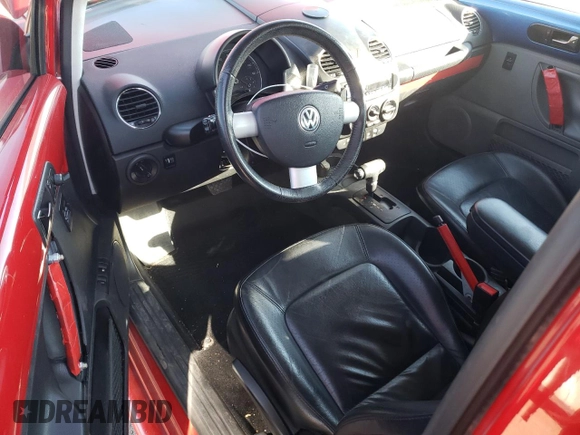 2006 Volkswagen Beetle with VIN 3VWSR31C26M401819, listed as a Copart auction lot 76096134 with 149,458 mi miles and Salvage title. Bid and sale history available at DreamBid. Image 8.