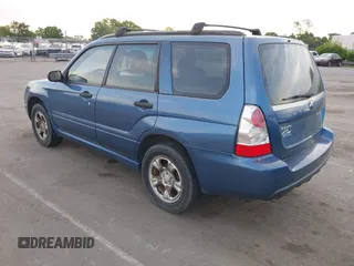 2007 Subaru Forester X with VIN JF1SG63617G722723, listed as a IAAI auction lot 42086601 with 204,766 mi miles. Bid and sale history available at carsss.com. Image 3.