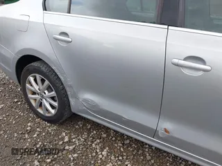 2013 Volkswagen Jetta SE с VIN 3VWDP7AJ5DM367473, выставлен на аукционе IAAI как лот 42541037 с пробегом 132 614 миль миль и . История ставок и продаж доступна на DreamBid. Изображение 6.